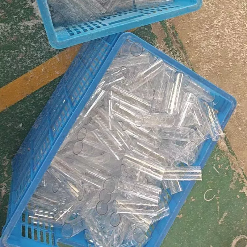Ano ang isang PC Material Transparent Tube at Bakit Ito Mas Mahusay Kaysa sa Acrylic o PVC